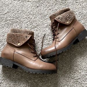 Jessica Cline Boots. Size 8 W. great condition